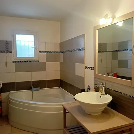 La Parenthese Provencale-maison A Avec Wifi * Grillon